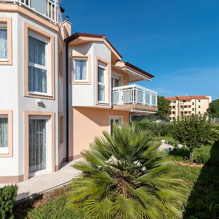 Nikaroni-2 By Interhome Daire Trogir