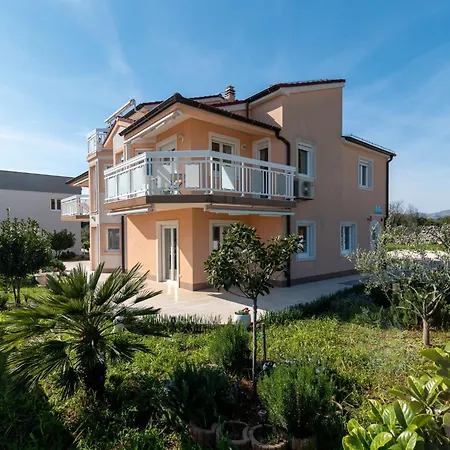 Daire Nikaroni-2 By Interhome Trogir