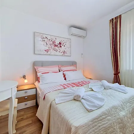 Nikaroni-2 By Interhome Apartament Trogir