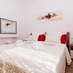 Apartman Nikaroni-2 By Interhome