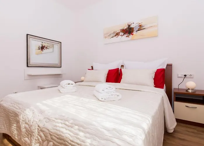 Apartament Nikaroni-2 By Interhome